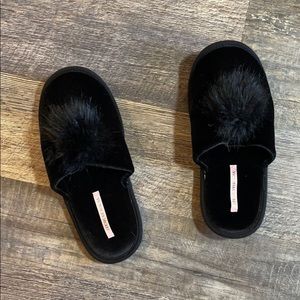 NWOT VS Slippers 🥿